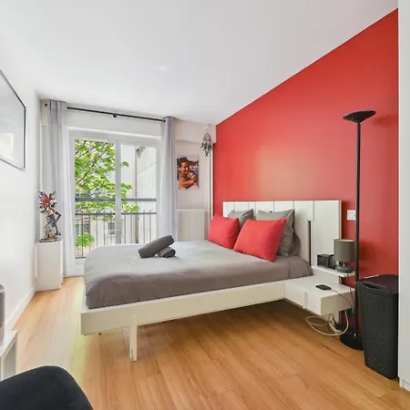 Design Pour Les Amateurs De Modernite * Parigi
