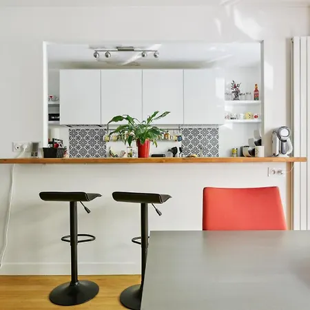 Design Pour Les Amateurs De Modernite Parigi
